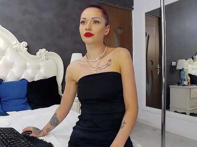 SerenaBFF live cam on BongaCams