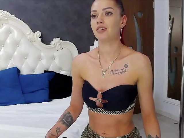 SerenaBFF live cam on 