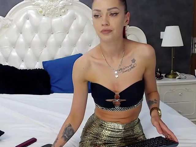 SerenaBFF live cam on BongaCams