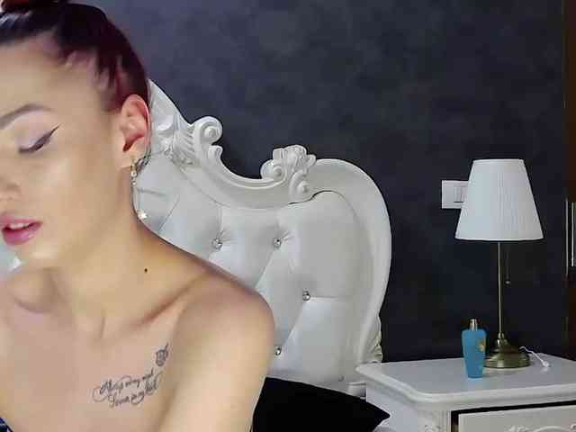 SerenaBFF webcam