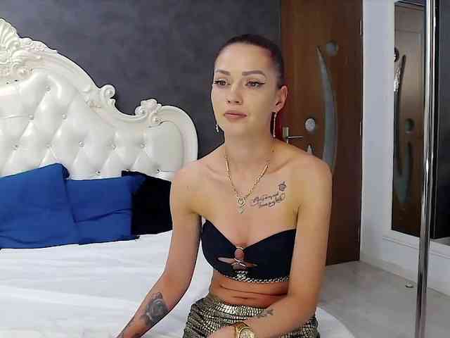 SerenaBFF webcam