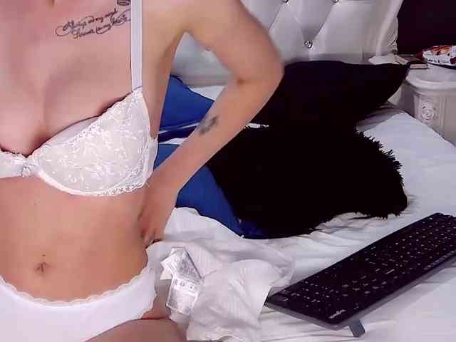 SerenaBFF webcam