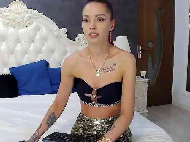 SerenaBFF webcam