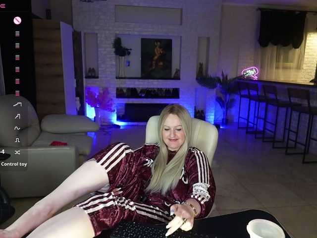 MariemLui live cam on BongaCams