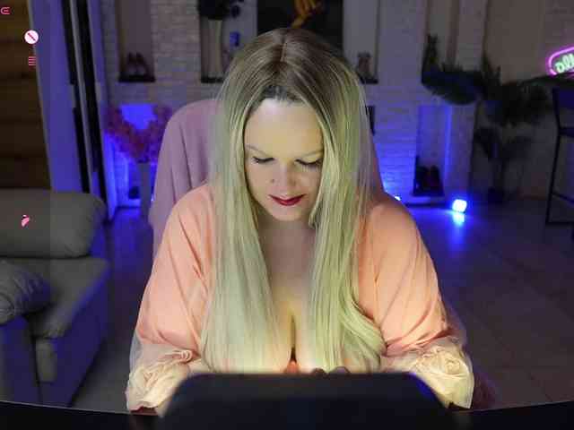 MariemLui webcam