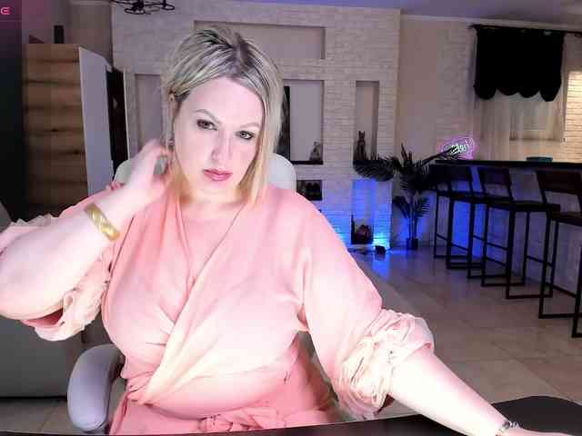 MariemLui webcam