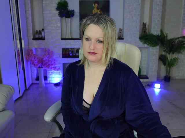 MariemLui Live Webcam on BongaCams