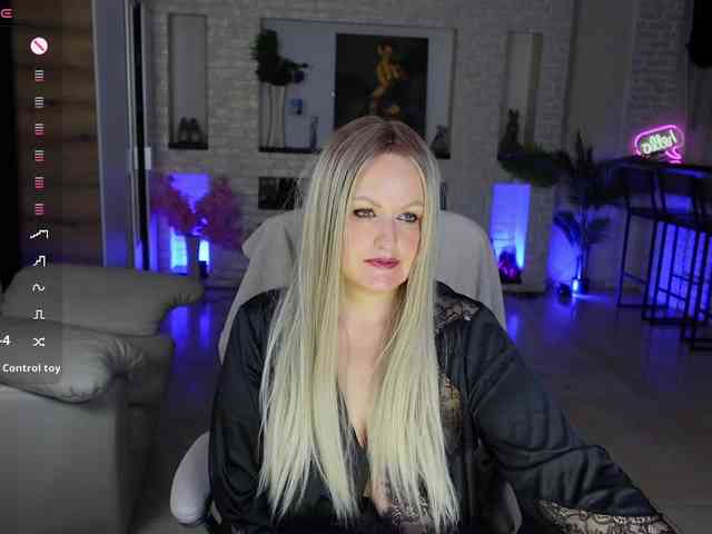 MariemLui webcam