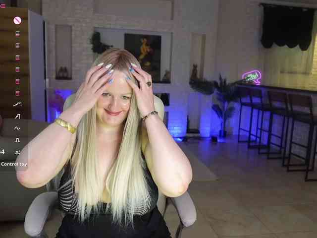 MariemLui webcam