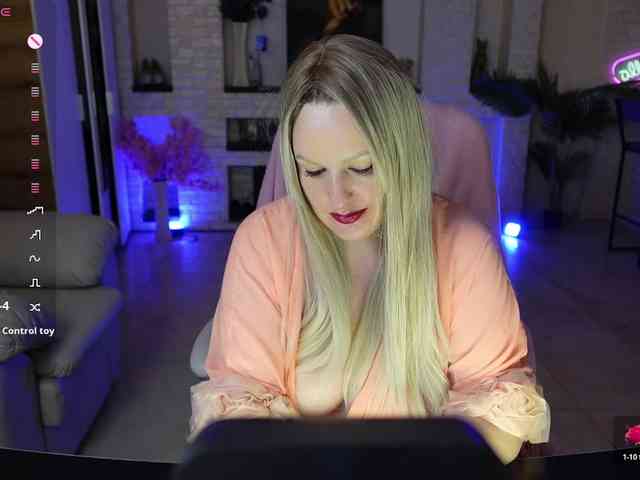 MariemLui webcam