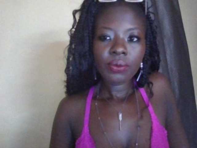 Sunshine102 Live Cam on BongaCams