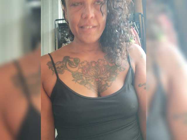SweetTea live cam on BongaCams