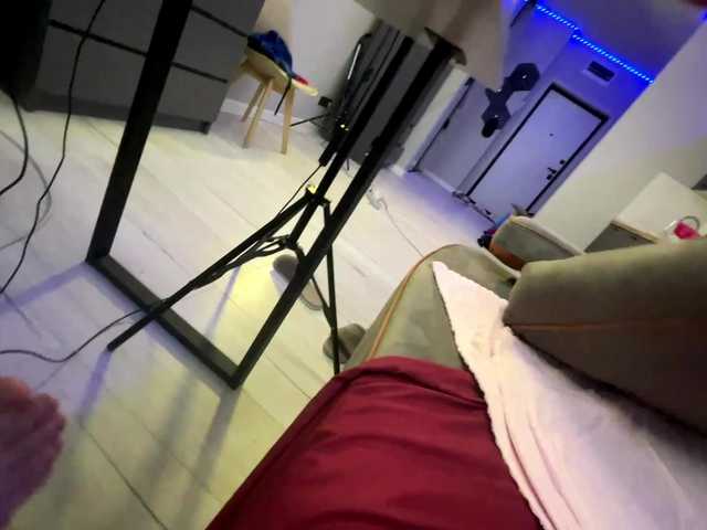 Lucy_Andrew