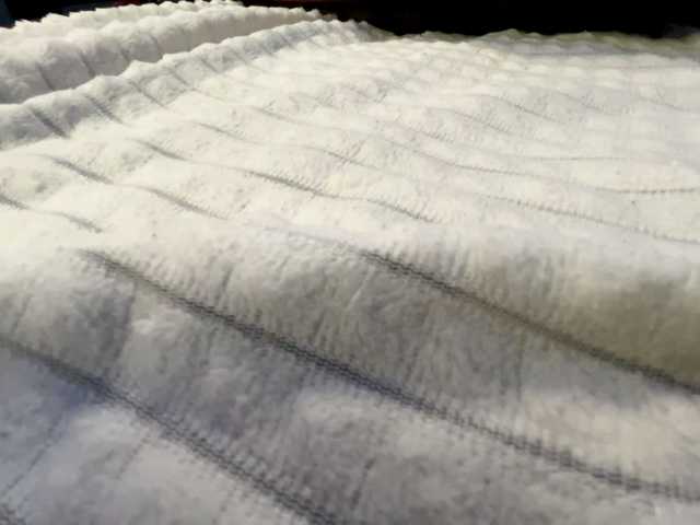 Lucy_Andrew