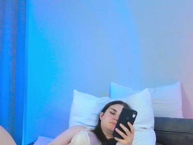Lucy_Andrew