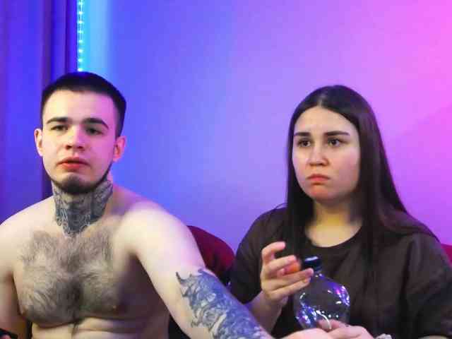 Lucy_Andrew webcam