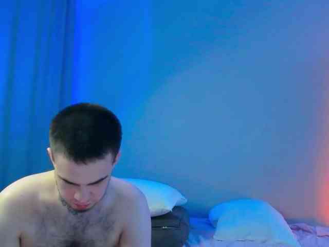 Lucy_Andrew webcam