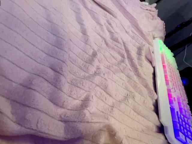 Lucy_Andrew