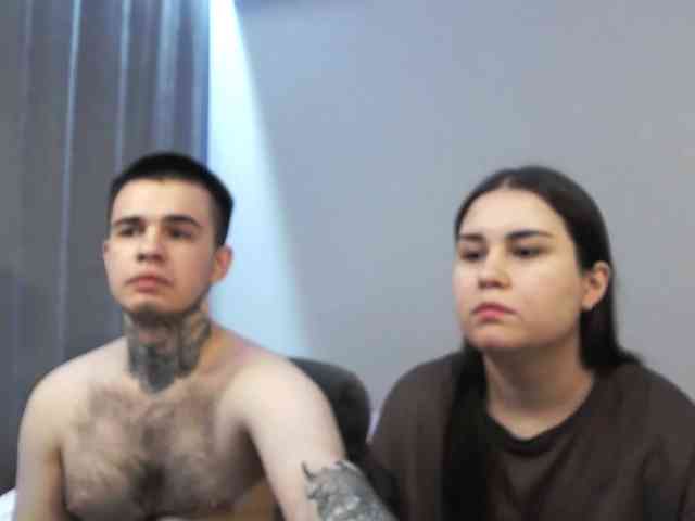 Lucy_Andrew webcam