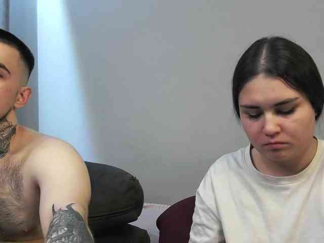 Lucy_Andrew webcam