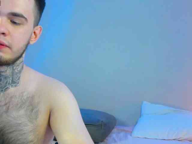 Lucy_Andrew