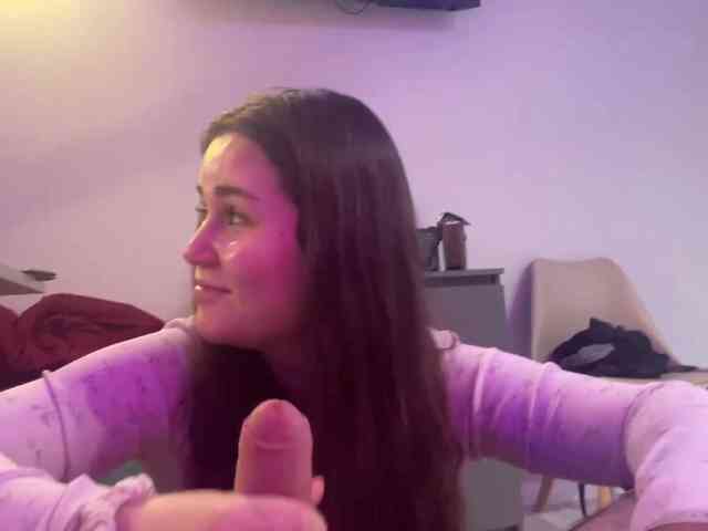 Модель: Lucy_Andrew