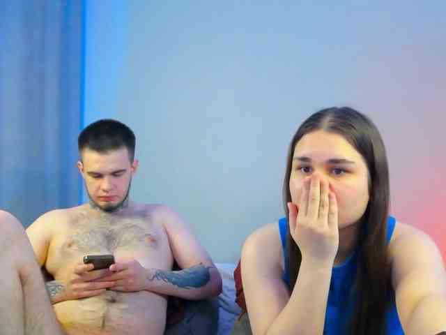 Lucy_Andrew webcam