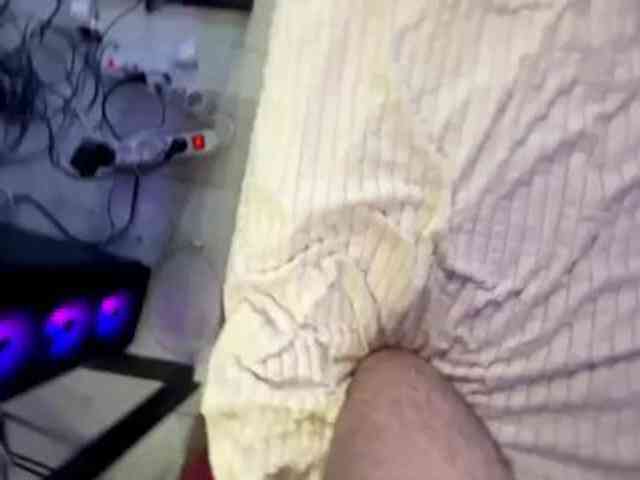 Lucy_Andrew webcam
