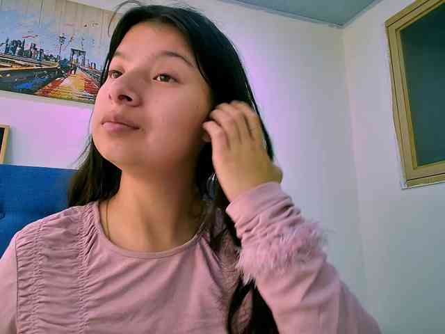 HIMAWARY-SOIN5 Live Webcam on BongaCams