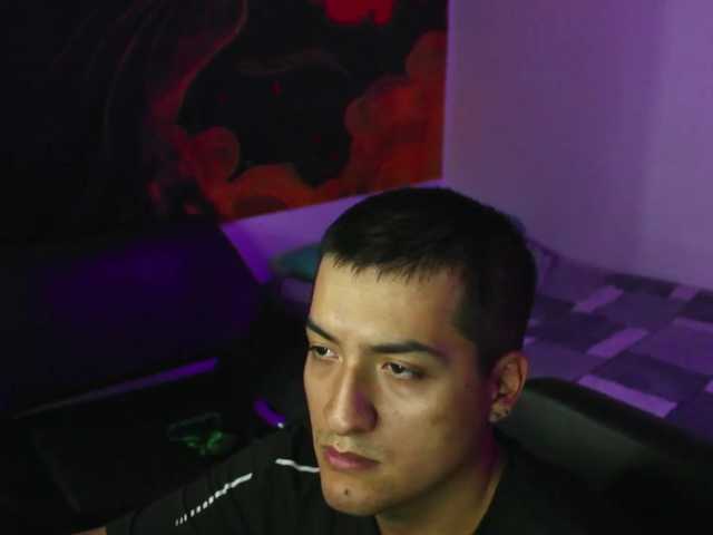 donviktorduo2026 live cam on BongaCams