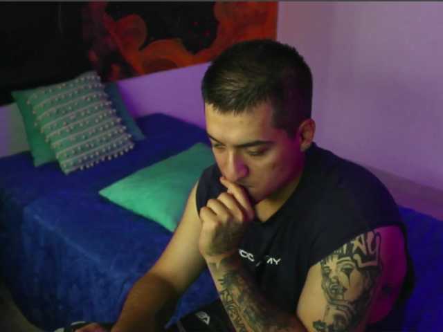 donviktorduo2026 live cam on BongaCams