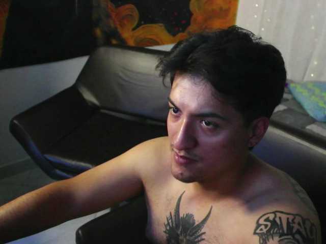 donviktorduo2026 live cam on BongaCams