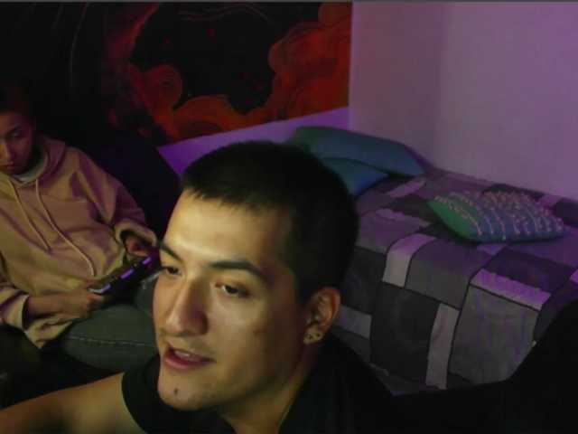 donviktorduo2026 live cam on BongaCams