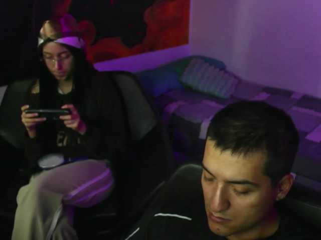donviktorduo2026 live cam on BongaCams