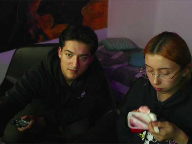 RoseSinsDomViktor — live couple cam