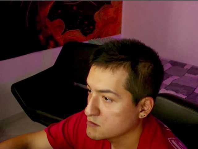 donviktorduo2026 live cam on BongaCams