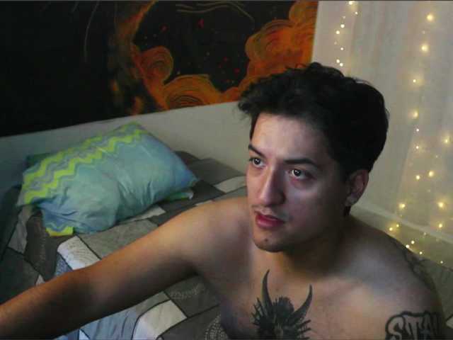 donviktorduo2026 live cam on BongaCams