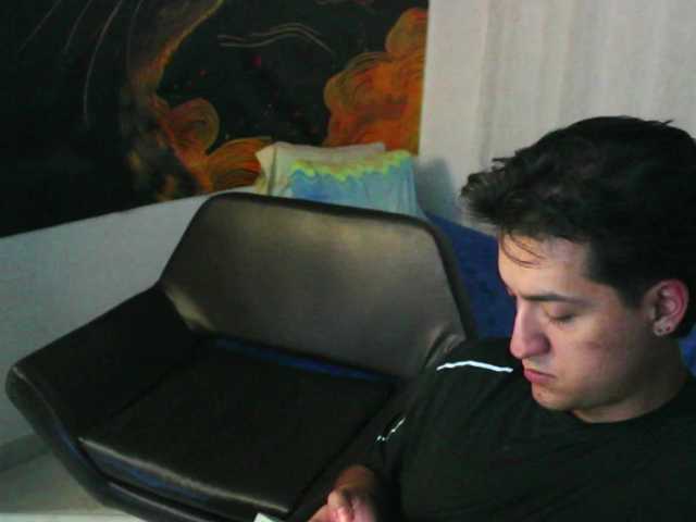 donviktorduo2026 live cam on BongaCams