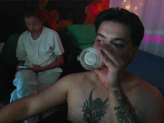 donviktorduo2026 Live Webcam on BongaCams