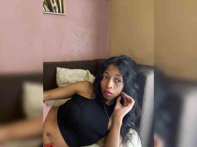 Peachies webcam