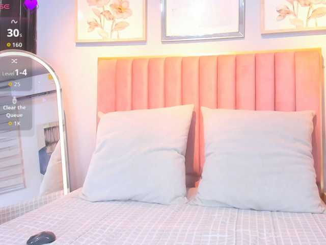 gabyevans live cam preview
