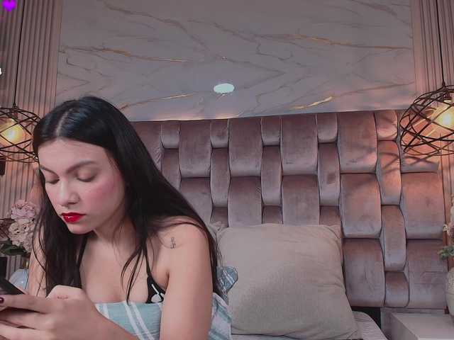 gabyevans live cam preview