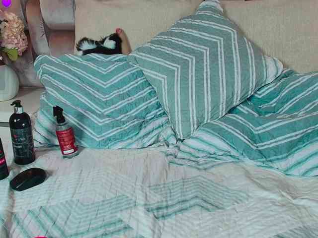 gabyevans webcam