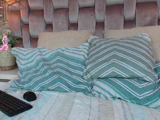 gabyevans webcam