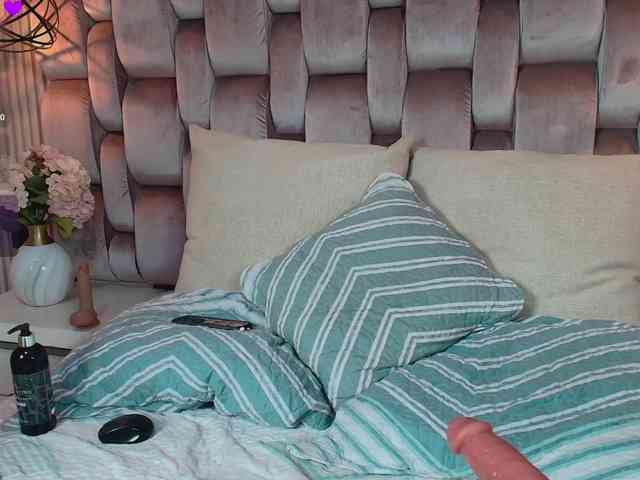 gabyevans webcam