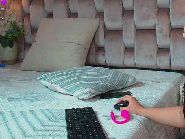 gabyevans webcam
