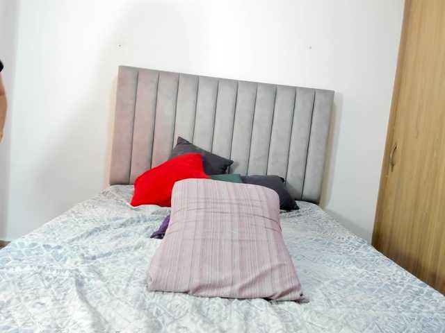 sarita1919's BongaCams show and profile