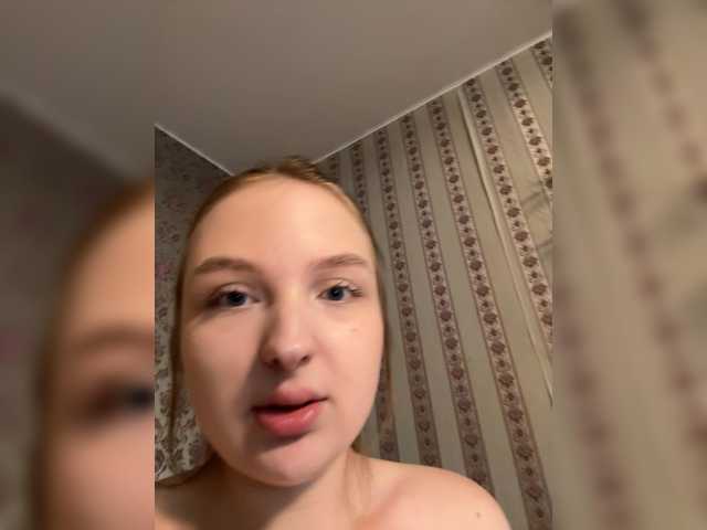 FeezkaYulia live cam on BongaCams