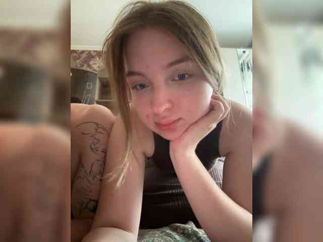 Модель: Arinkaaaa