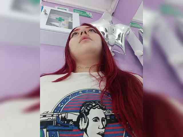 ChloeCartier webcam